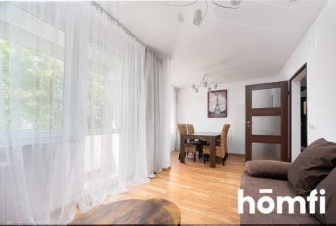 3 pokoje, oddzielna kuchnia, balkon