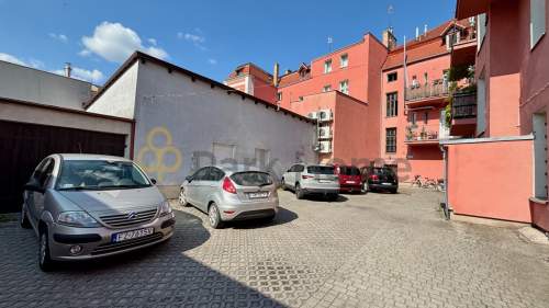 Lokal handlowo-usługowo-biurowy w centrum miasta 