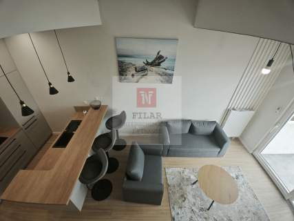 Rewal-elegancki apartament miejsce parkingowe.
