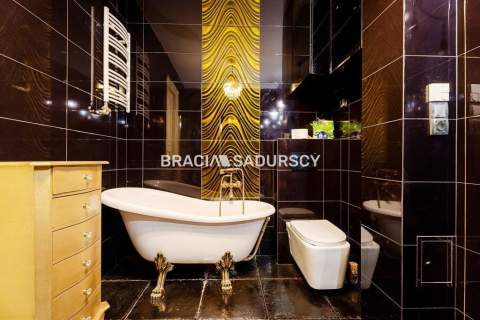 Apartament z duszą tuż przy Plantach, klima, winda