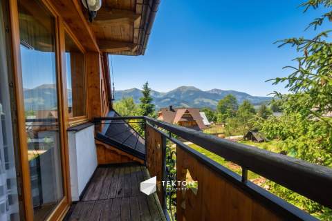 Panoramiczny widok na Tatry, zapach drewna i sauny