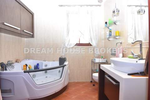 Dom z halą 700 m , 44 ary / Idealny pod biznes