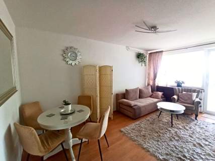Wyposażone 2 pokoje, odrębna kuchnia, balkon