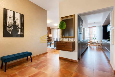 Przestronny 4-pokojowy apartament Wilanów