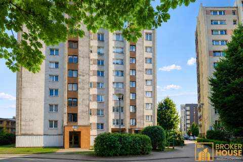 Kawalerka z balkonem po kapitalnym remoncie