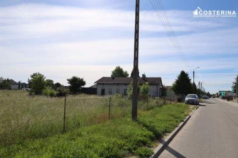 Działka budowlano-usługowa 2397 m2 w centrum Liniewa