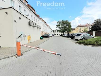Lokal handlowo-usługowy w samym centrum