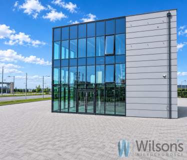 Nowoczesny budynek komercyjny na Włochach 276 m2