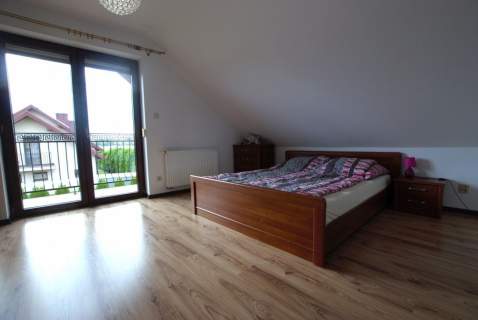 Dom 146 m2, działka 700 m2 Brynica