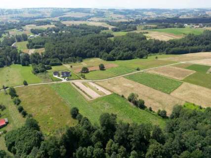 Działka 81 arów, przy lesie z potencjałem
