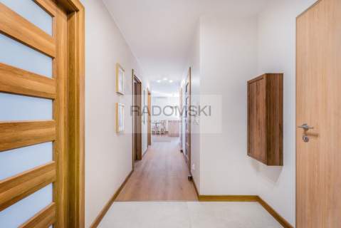 Apartament z klimatyzacją 10 min od plaży
