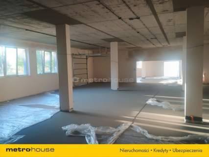 1090m2 Pruszków Magazyn i Pomieszczenia Biurowe