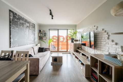 2-stronne mieszkanie, zamykanym garaż, duży balkon
