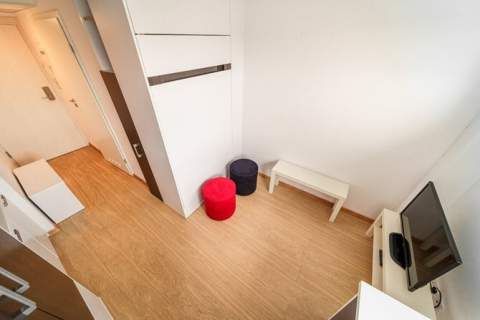 Studio - Pasteura 18, blisko Mostu Szczytnickiego