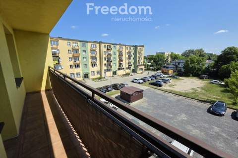 4 pokoje zieleń Kolejowa duży parking