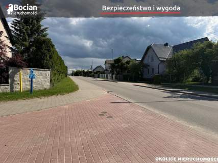 Plaska, uzbrojona działka Usługi nieuciążliwe
