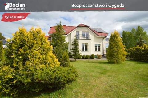 Willa pod lasem Duży ogród Niedaleko Gdyni 