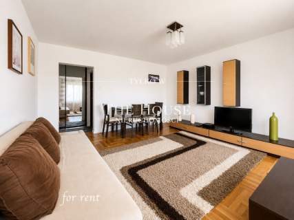 3 niezależne pokoje 69 m balkon Karwiny