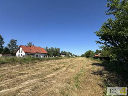 Działka 6 arów w atrakcyjnej lokalizacji