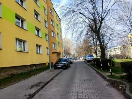 Komfortowe 3 pokoje po remoncie balkon