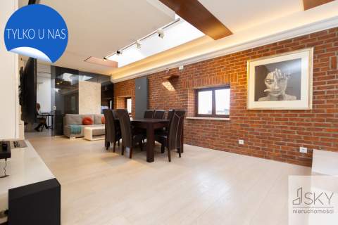 Dwupoziomowy penthouse na sprzedaż