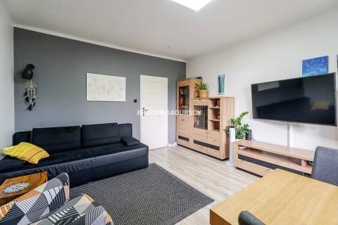 2 pokoje 51,32 m duży balkon os. Handlowe 