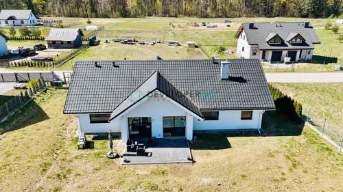 Parterowy dom z nowym tarasem 5km od Ełku