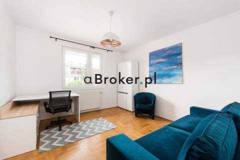 70 m2 3 osobne pokoje, balkon, piwnica blisko Zakrzówek, tramwaj