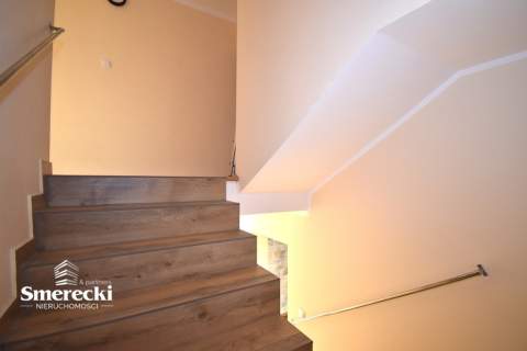 Dom piętrowy 150 m   Oś. Słoneczne ul. Wirskiego