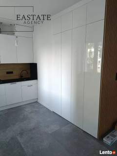 Przestronne studio/po remoncie/do wprowadzenia