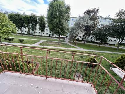 Mieszkanie trzypokojowe na pierwszym piętrze
