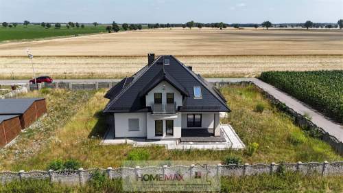 Dom wolnostojący z garażem w Postolicach blisko A4
