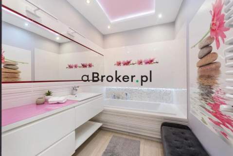 Piltza 84 m2 4 pokoje balkon garaż