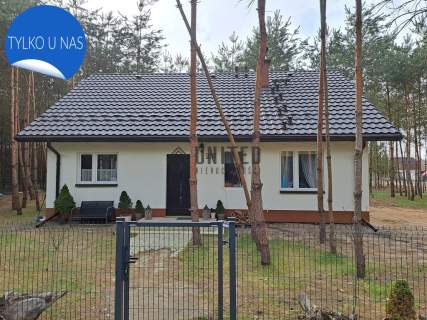 Dom wolnostojący z ogrodem w Jaźwinach/las