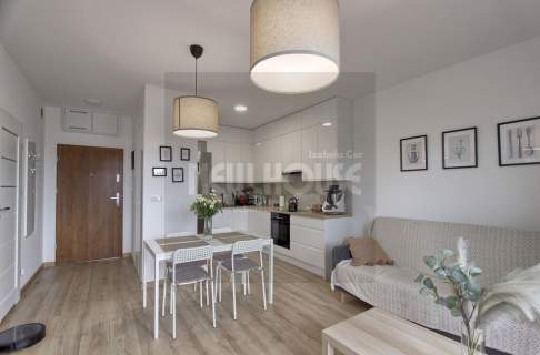 Piękne, nowe 2 pokoje z balkonem w apartamentowcu