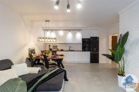 Okrężna 3- winda, balkon, m. postojowe/ WOLNE