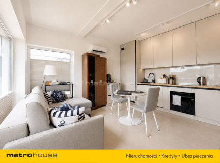 Dwupoziomowy apartament z garażem