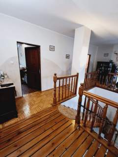 Dom o powierzchni 240m2, działka 2154m2, Wolica