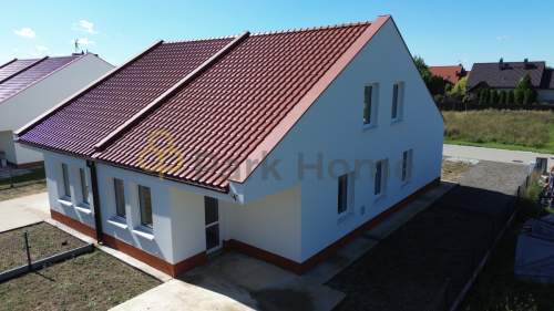 Nowy etap - przestronny dom w stanie deweloperskim