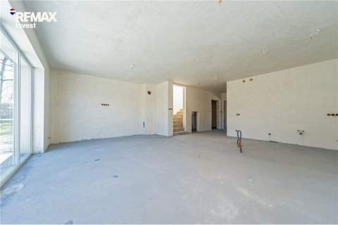 Połowa bliźniaka 140m2 z dużą działką