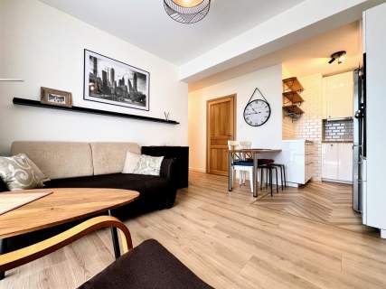 Nowe, 3 pokoje, winda, balkon
