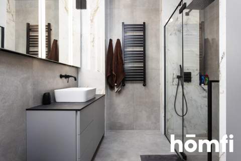 Nowoczesny dwupoziomowy apartament Zielonki