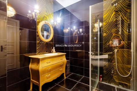 Apartament z duszą tuż przy Plantach, klima, winda