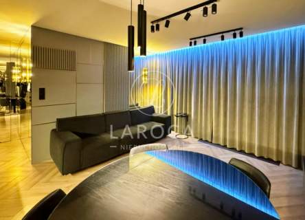 Apartament 2 pokoje, winda, ogród/garaż.