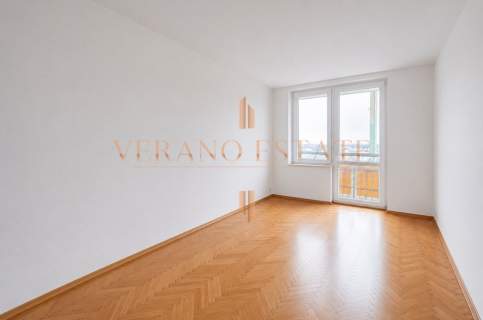 38 m - Centrum Radomia 2 pokoje Balkon Winda
