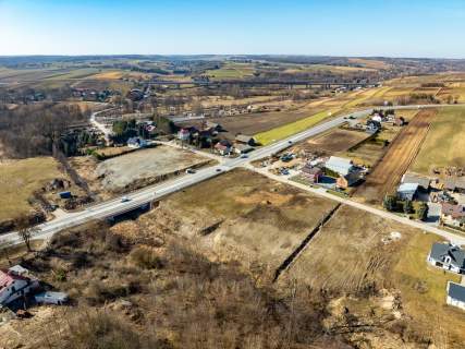 Działka usługowa z WZ przy DK7 2 km od S7