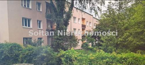Mieszkanie dwupokojowe z balkonem, budynek z 1938