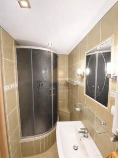 4-pokoje/76,9 m /klimatyzacja/balkon/parking