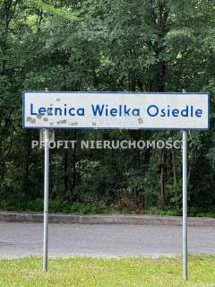 Nowoczesne mieszkanie z balkonem i wyposażeniem