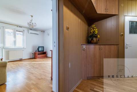 Tarnów ul. Dąbrowskiej 26 1.p. 64 m2 balkon piwnica k